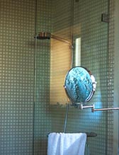 Photograph by Jennifer Bolande on exhibition at Magenta Plains in New York, May 4 - June 17, 2023, 050223